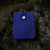 Funda para Kindle tejida a crochet azul