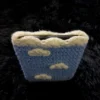 Funda para Kindle tejida a crochet nubes
