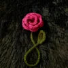 Marcapáginas de rosa rosada tejido a crochet