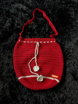 Bolso rojo tipo bolsa - foto 1