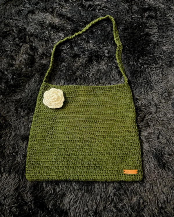 Bolso verde con flor blanca - foto 1 Bolso verde con flor blanca - foto 1