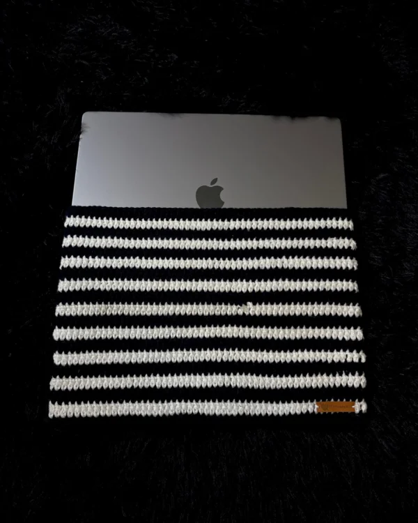 Funda azul y blanco para notebook - foto 2 Funda azul y blanco para notebook - foto 2