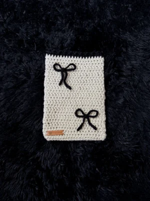 Funda para libro blanco hueso y negro - foto 1 Funda para libro blanco hueso y negro - foto 1