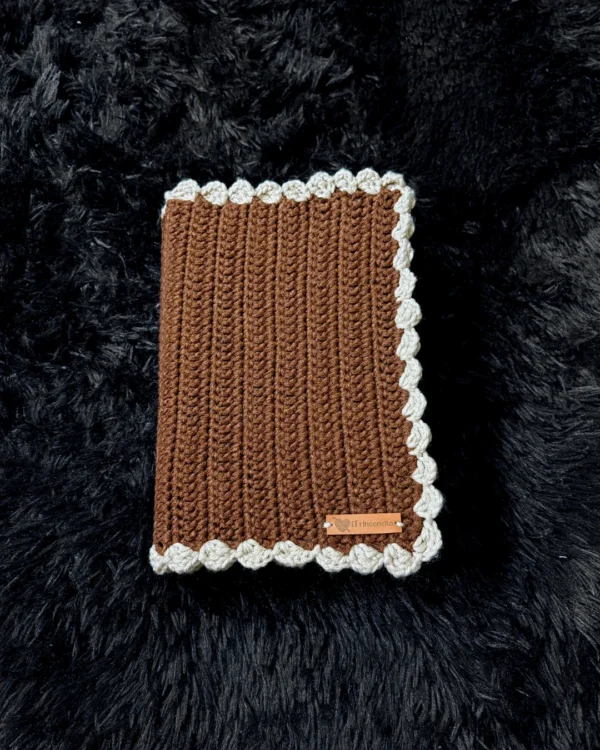 Funda para libro marrón con bordes - foto 1 Funda para libro marrón con bordes - foto 1